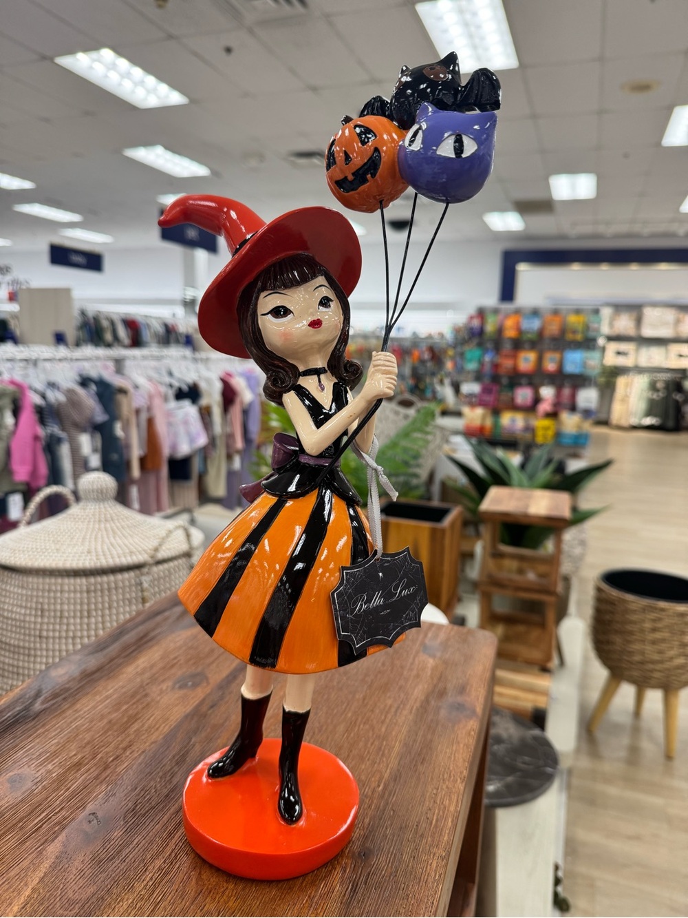 Bella Lux 3 balloon witch figurine